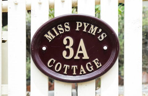 Miss Pym's Cottage - Nambucca Heads Accommodation 6