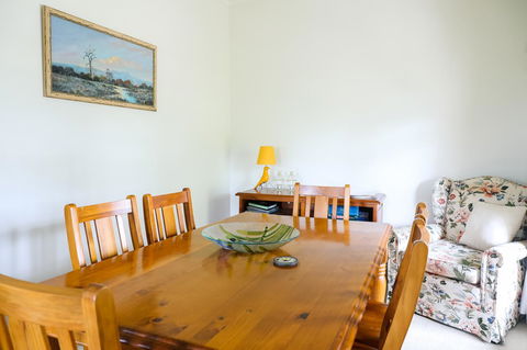 Miss Pym's Cottage - Nambucca Heads Accommodation 37