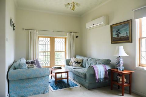 Miss Pym's Cottage - Nambucca Heads Accommodation 43