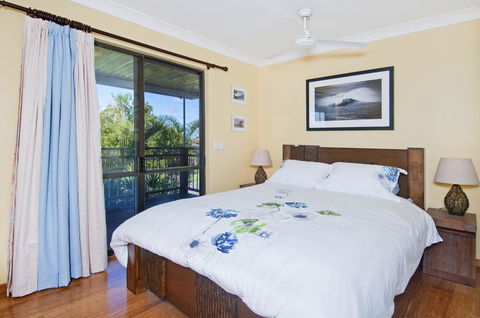THE BOARDROOM ON BANKSIA - 11 Banksia Ave Bonny Hills - Nambucca Heads Accommodation 3