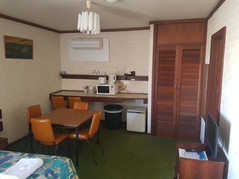 The Club Hotel - Nambucca Heads Accommodation 1