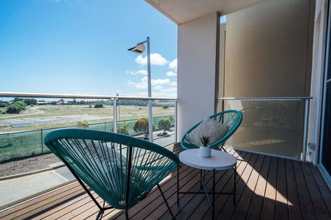 The Cove @ New Port-Pool - Spa - Sauna - Gym & More - Nambucca Heads Accommodation 1
