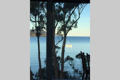 The Cove... On The Rocks At Port Arthur - Nambucca Heads Accommodation 2