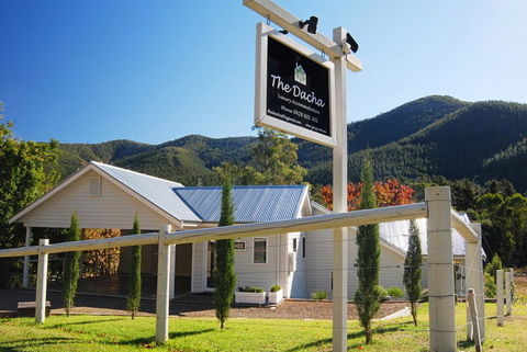 The Dacha - Nambucca Heads Accommodation 0