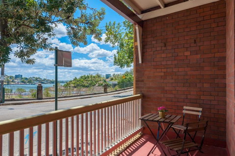 The Darlingbay - CBD Harbour View Escape - Nambucca Heads Accommodation 3