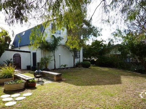 The Doo Drop Inn - Nambucca Heads Accommodation 3