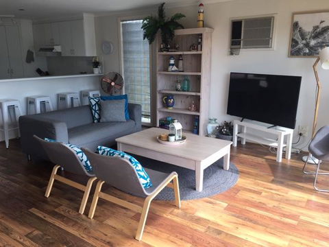 The Esplanade Holiday Home - Nambucca Heads Accommodation 1