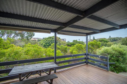 The Gee Beach House - Nambucca Heads Accommodation 3