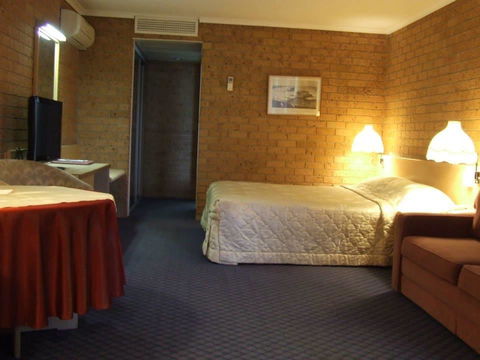 The John Hunter Motel - Nambucca Heads Accommodation 3