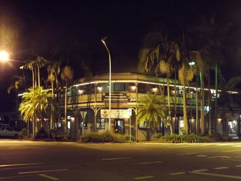 The Middle Pub - Nambucca Heads Accommodation 1