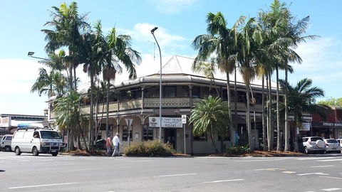 The Middle Pub - Nambucca Heads Accommodation 0