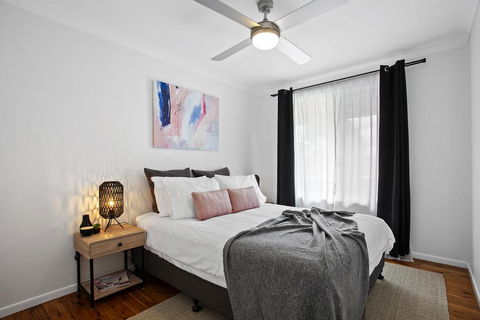 The Neo Stylish Central Apartment With Aircon Courtyard And Netflix - Nambucca Heads Accommodation 0