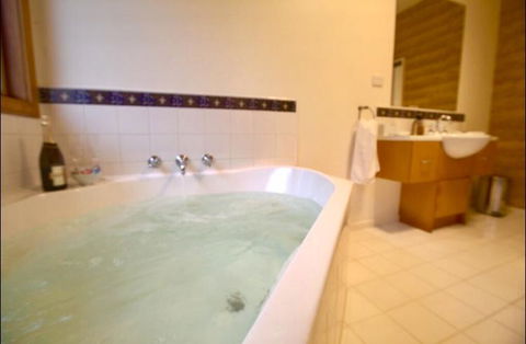 The Orchard Luxury Accommodation - Nambucca Heads Accommodation 2