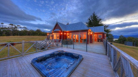 The Peninsula Experience - Nambucca Heads Accommodation 1