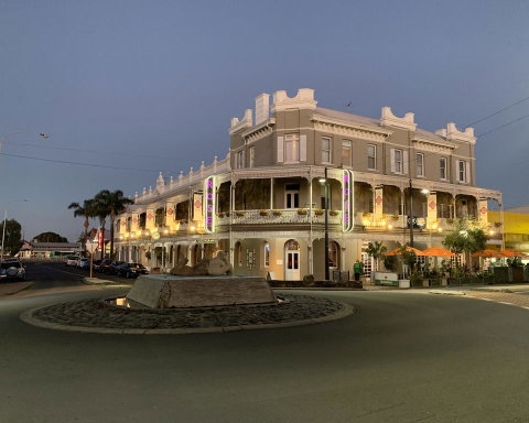 The Rose Hotel & Motel - Nambucca Heads Accommodation 1