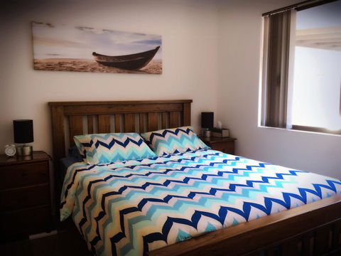 The Royal Dolphin Holiday Home - Nambucca Heads Accommodation 1