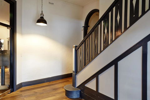 The Royal Hotel, Drouin - Nambucca Heads Accommodation 2