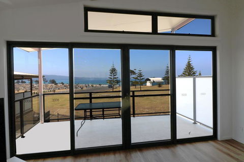 The Shore Break 6 Apartment - Nambucca Heads Accommodation 0