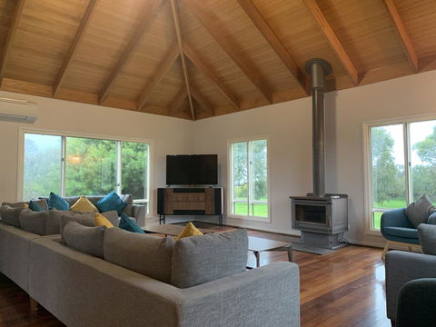 The Track House - Nambucca Heads Accommodation 3