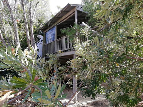 The Treehouse In Dawesville - Nambucca Heads Accommodation 2