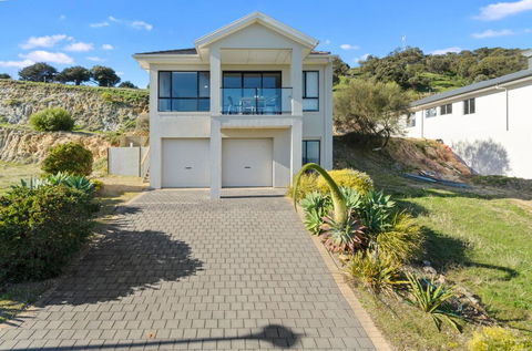 Ticky's Dream - 18 Turnberry Drive - Nambucca Heads Accommodation 1