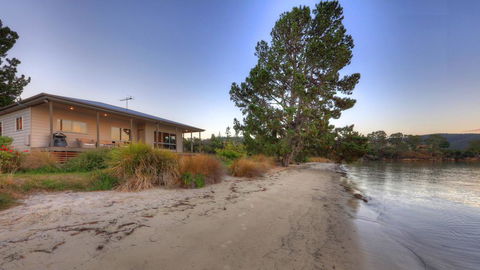 Tides Reach - Nambucca Heads Accommodation 1