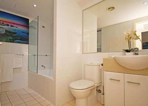 Tingeera Luxury Beachfront Apartments - Nambucca Heads Accommodation 3