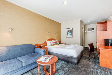 Tonsley Hotel - Nambucca Heads Accommodation 0