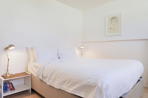 Top Floor Apartment Steps To Darling Harbour & ICC - Nambucca Heads Accommodation 2