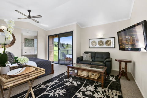 Top Of The Hill - Nambucca Heads Accommodation 1