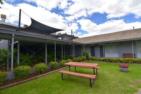 Townhouse Motel Cowra - Nambucca Heads Accommodation 1