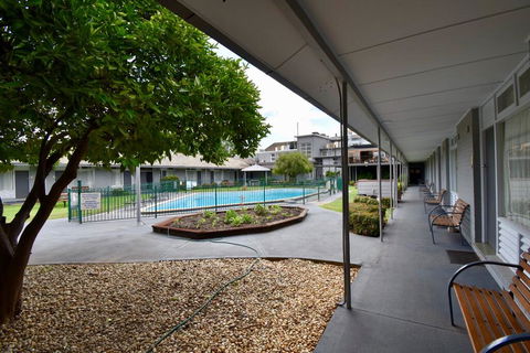 Townhouse Motel Cowra - Nambucca Heads Accommodation 3