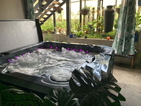 Tranquil Spa Retreat - Nambucca Heads Accommodation 1