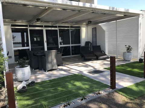 TREAT YOURSELF To Something Special! - Nambucca Heads Accommodation 2