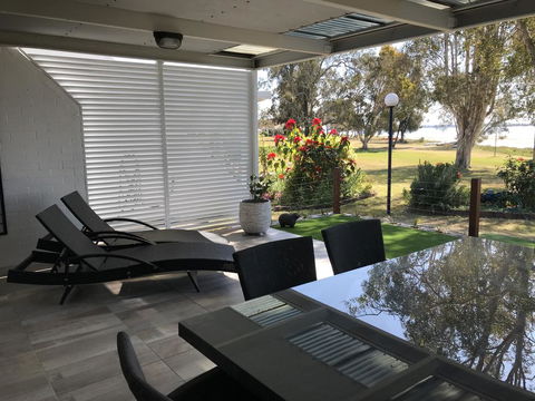 TREAT YOURSELF To Something Special! - Nambucca Heads Accommodation 3