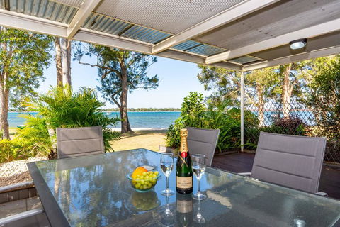 TREAT YOURSELF To Something Special! - Nambucca Heads Accommodation 0