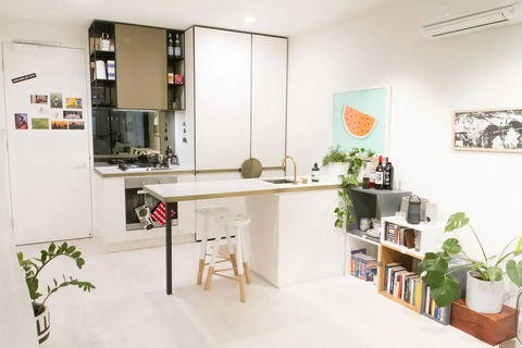 Trendy 1 Bedroom Apartment In The Heart Of Collingwood - Nambucca Heads Accommodation 1