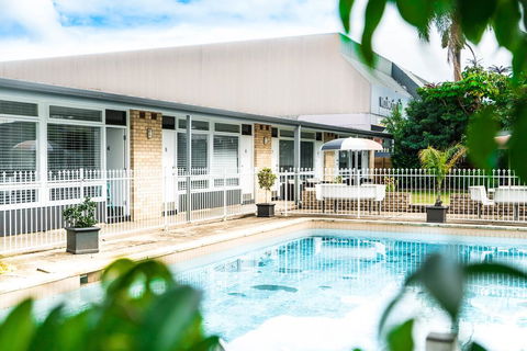 Twin Willows Hotel - Nambucca Heads Accommodation 0