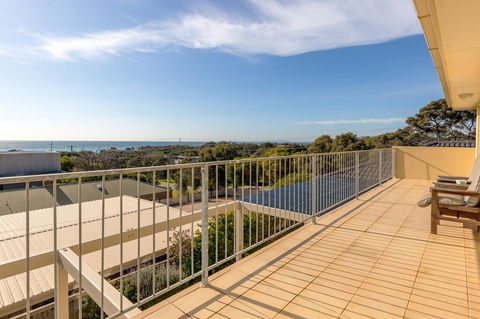 Tyrone Beach Retreat, VIEWS - Nambucca Heads Accommodation 0