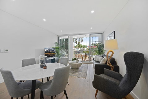 Ultra Modern, Luxurious Apartment In Tranquil Sydney - Nambucca Heads Accommodation 1