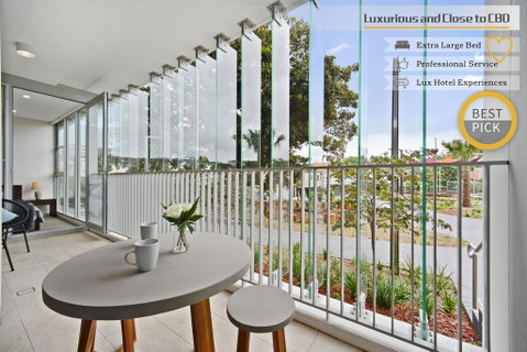 Ultra Modern, Luxurious Apartment In Tranquil Sydney - Nambucca Heads Accommodation 2