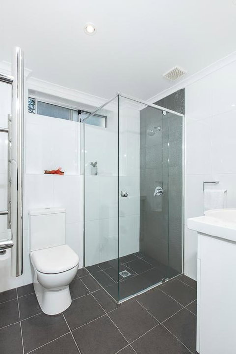 Vibrant Oversized Studio In Leafy Balgowlah - Nambucca Heads Accommodation 3