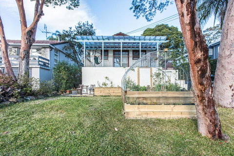 Vibrant Oversized Studio In Leafy Balgowlah - Nambucca Heads Accommodation 1