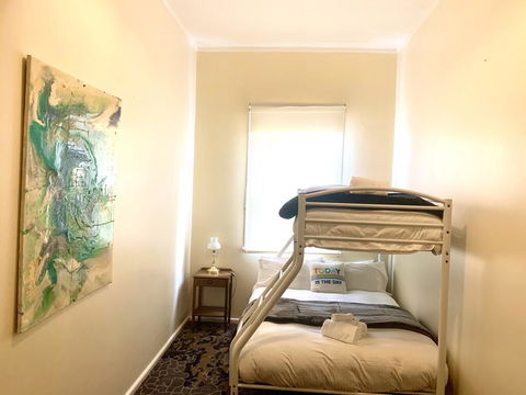 Victoria Albert Guest House Bar Cafe And Restaurant - Nambucca Heads Accommodation 1