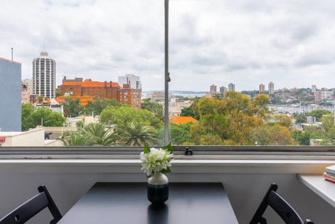 Views To Die For// Studio Rushcutters Bay // Free Parking - Nambucca Heads Accommodation 2
