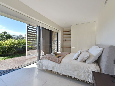 Villa Catania Waterside At Trinity Point - Nambucca Heads Accommodation 1