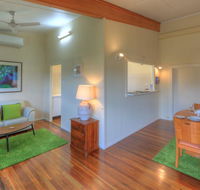 Village Stays Coldstream Gallery Apartment - Nambucca Heads Accommodation