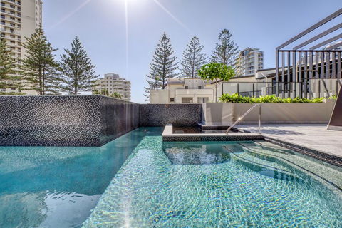 Vue Broadbeach - Nambucca Heads Accommodation 2