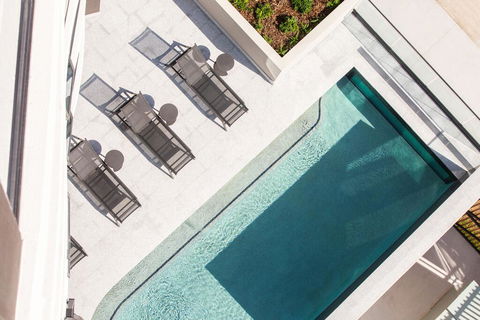 Vue Broadbeach - Nambucca Heads Accommodation 0