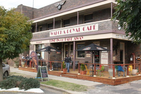 Walcha Royal Cafe & Accommodation - Nambucca Heads Accommodation 0